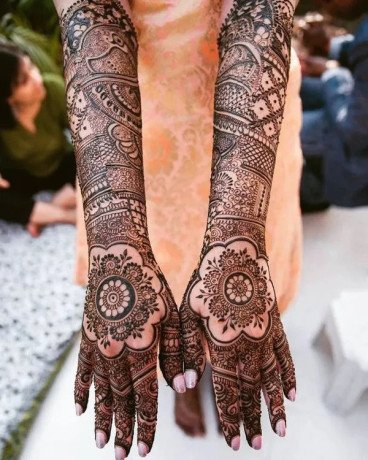 best-mehandi-artist-in-delhi-anuj-mehndi-art-big-0